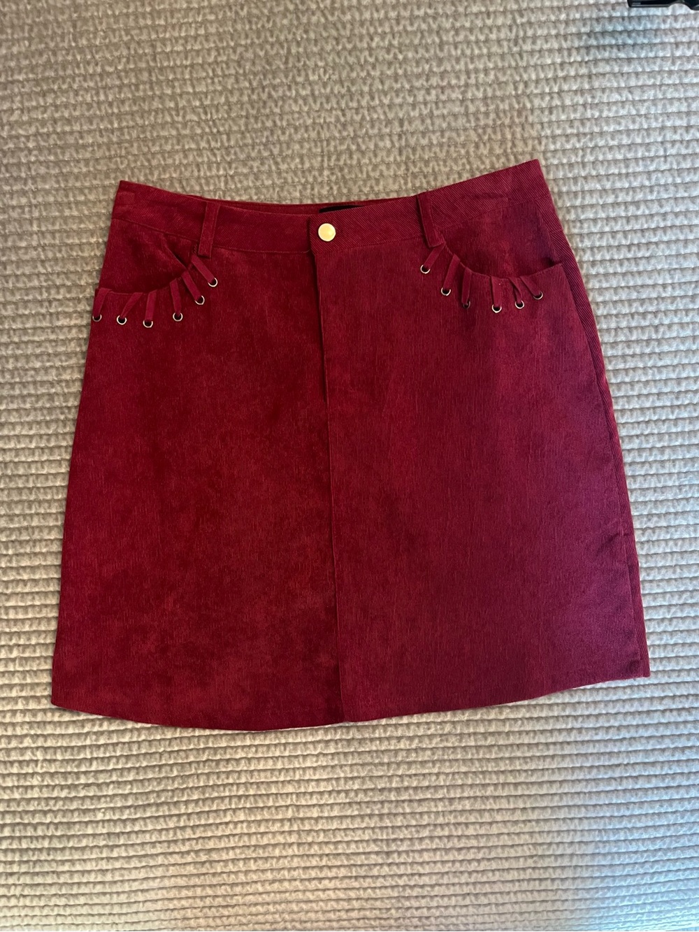 Women’s Red tint cord Skirt with Grommet Detail -medium NEW WITH TAGS